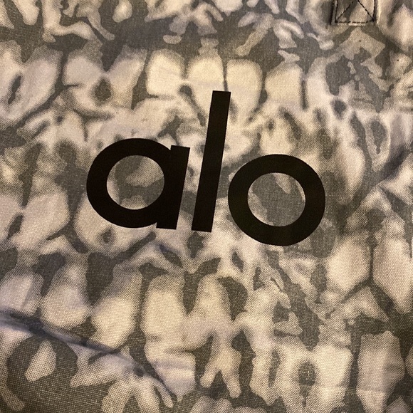 Alo Grey Tie-dye Shopper Tote - Picture 3 of 5